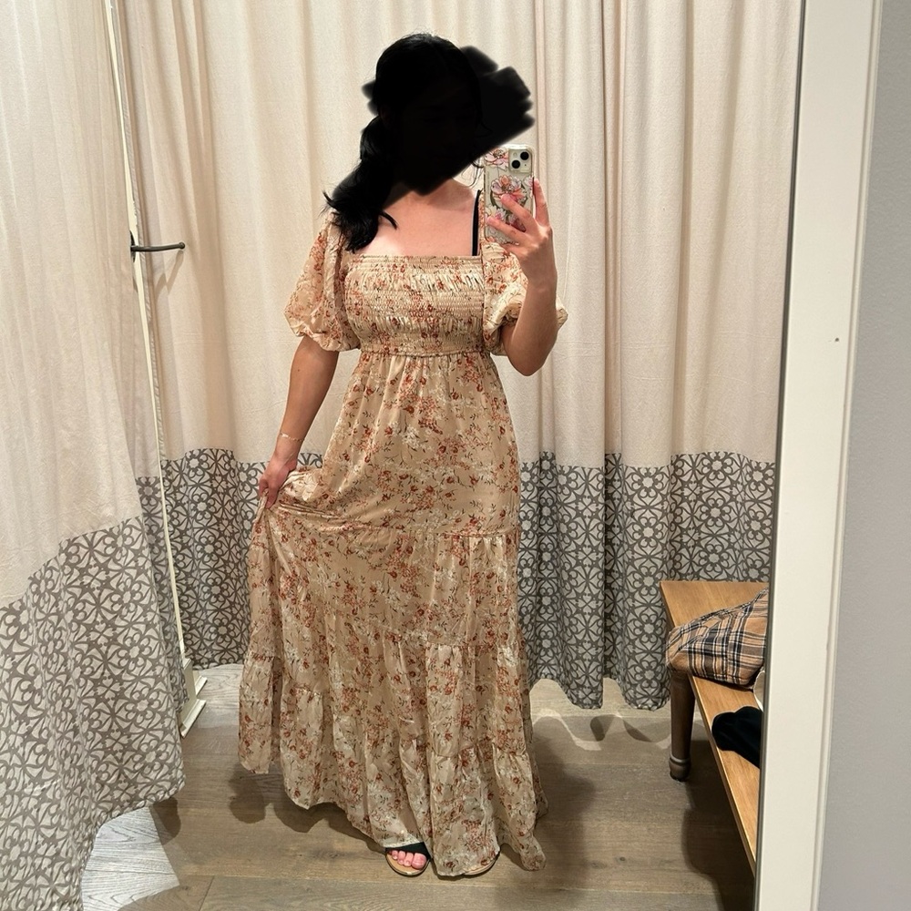 XS Francesca’s light brown/tan floral dress. New with tags